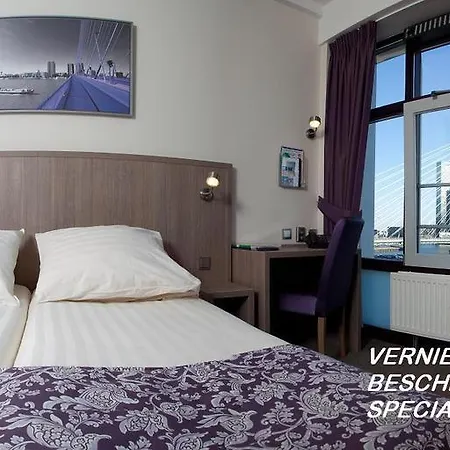 Hotel Maritime