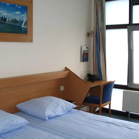 Hotel Maritime