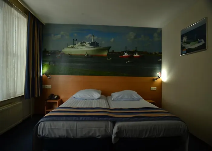 Hotel Maritime