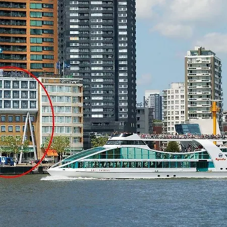 Maritime Hotel
